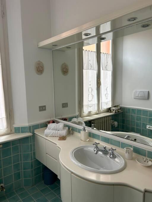 Ferienwohnung Centro Storico Residenza Di Charme Rimini Exterior foto